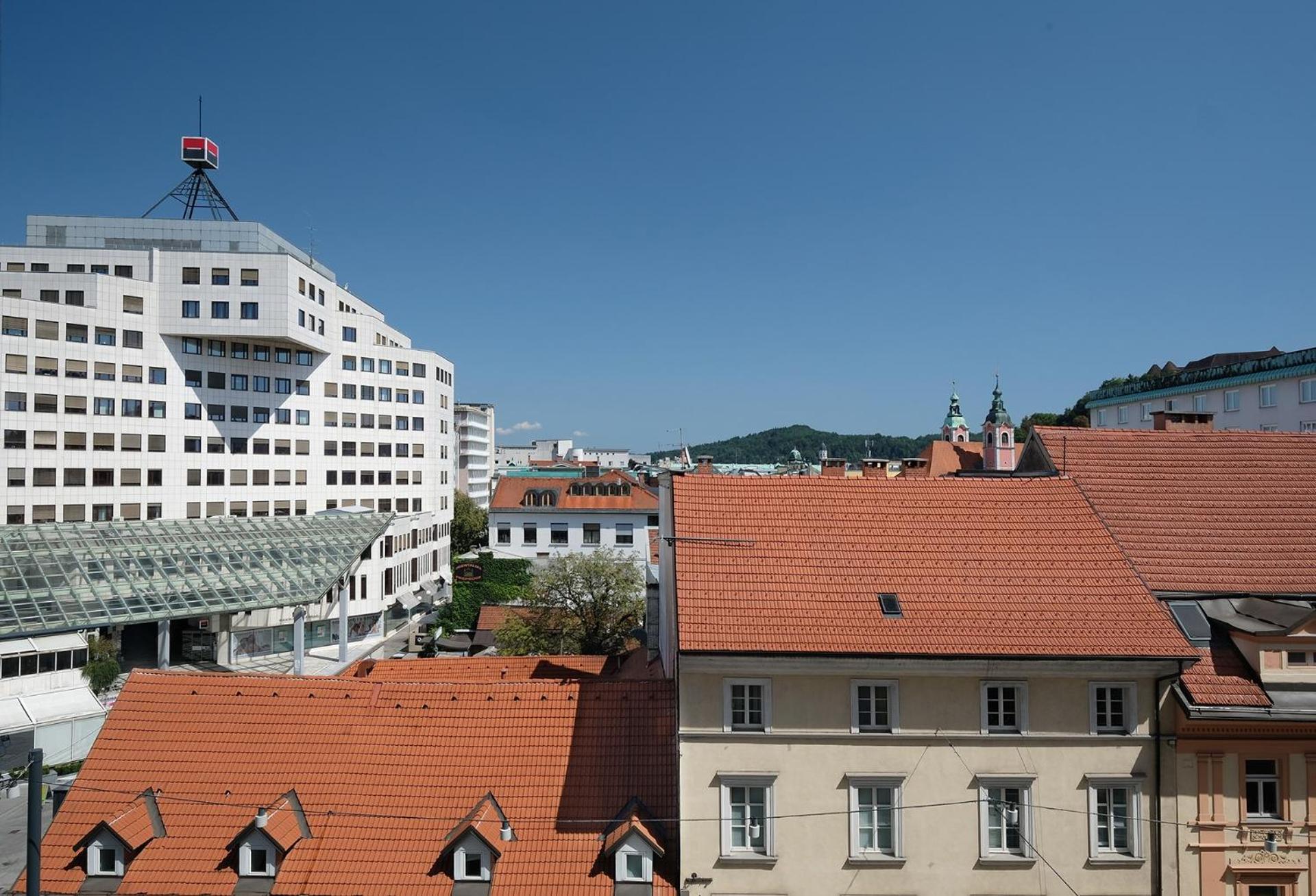 Lawyers Loft In Heritage Skyscraper Ljubljana Buitenkant foto